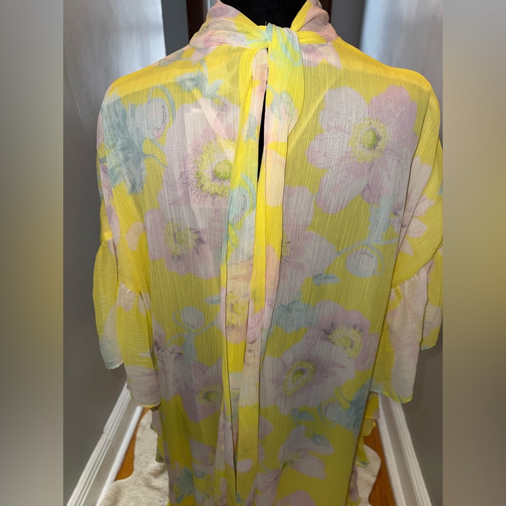 H&M Yellow and White Maxi Dress with Flutter Sleeves - Picture 4 of 8